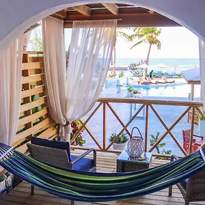 Отель Ocean Point & Adults Only, St. John's